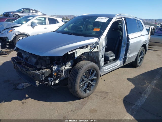 3VV3B7AX2RM166611 Volkswagen Tiguan 2.0t Se/2.0t Wolfsburg Edition
