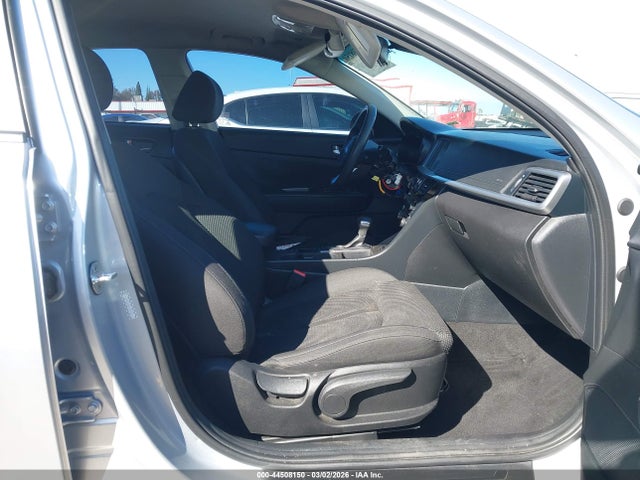 5XXGT4L38LG435113 KIA Optima Lx