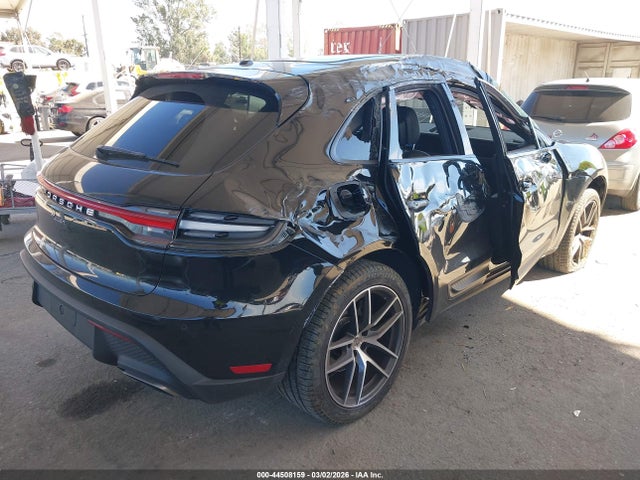 2024 PORSCHE MACAN WP1AA2A51RLB14834 Photo 3