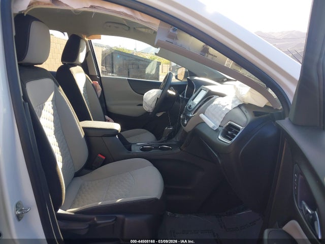 3GNAXHEV5KS673971 Chevrolet EQUINOX LS