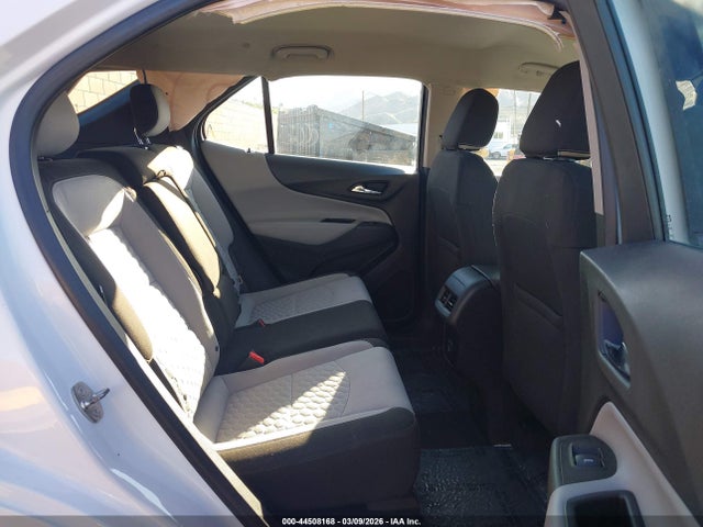 3GNAXHEV5KS673971 Chevrolet EQUINOX LS