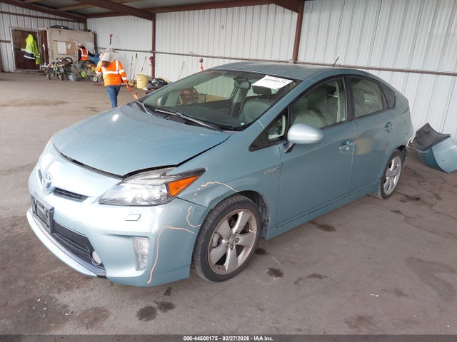 Toyota Prius Five 2015 JTDKN3DU3F1982988 Image 2
