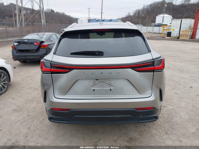 2024 Lexus Nx 350h Premium მანქანა იყიდება აუქციონზე, vin: 2T2GKCEZ2RC022470, აუქციონის ნომერი: 44508207