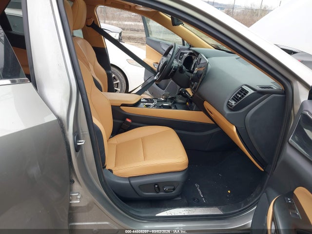 2024 Lexus Nx 350h Premium მანქანა იყიდება აუქციონზე, vin: 2T2GKCEZ2RC022470, აუქციონის ნომერი: 44508207