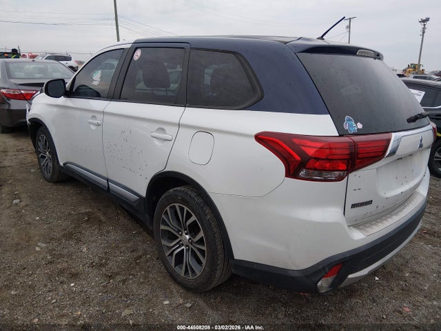 2016 MITSUBISHI OUTLANDER JA4AD3A32GZ016901 Photo 2