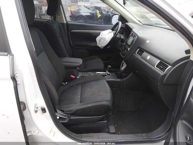2016 MITSUBISHI OUTLANDER JA4AD3A32GZ016901 Photo 4