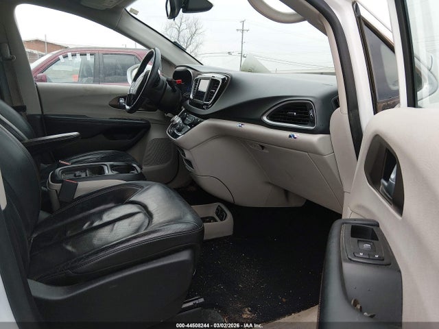 Продажа на аукционе авто 2018 Chrysler Pacifica Touring L, vin: 2C4RC1BG9JR144023, номер лота: 44508244