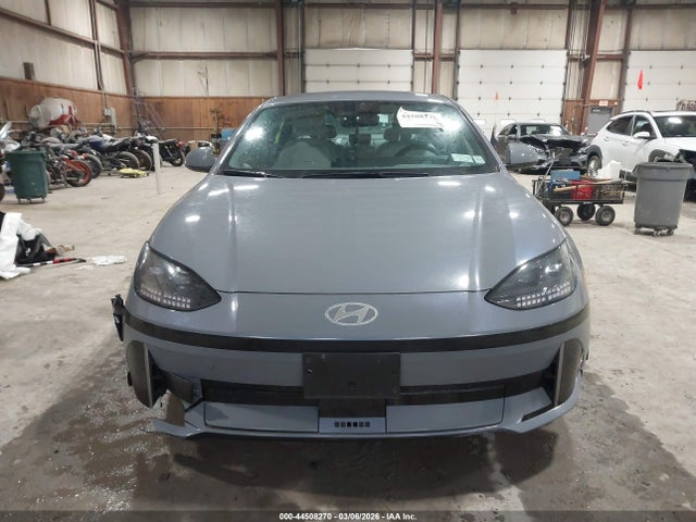 2025 Hyundai Ioniq 6 Sel მანქანა იყიდება აუქციონზე, vin: KMHM34AC8SA092136, აუქციონის ნომერი: 44508270
