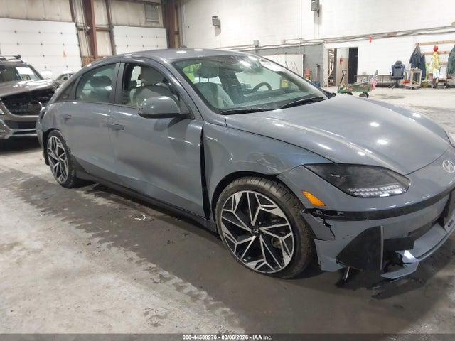 2025 Hyundai Ioniq 6 Sel მანქანა იყიდება აუქციონზე, vin: KMHM34AC8SA092136, აუქციონის ნომერი: 44508270
