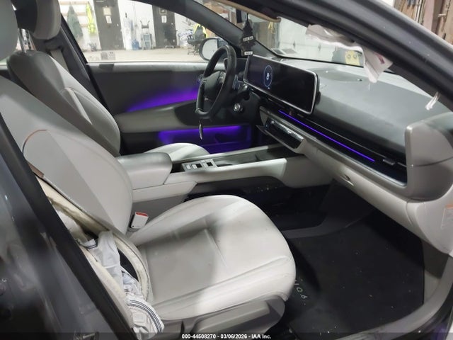 2025 Hyundai Ioniq 6 Sel მანქანა იყიდება აუქციონზე, vin: KMHM34AC8SA092136, აუქციონის ნომერი: 44508270