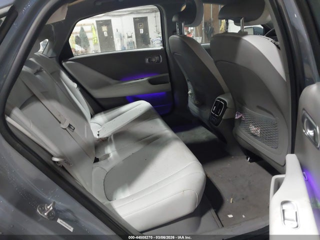 2025 Hyundai Ioniq 6 Sel მანქანა იყიდება აუქციონზე, vin: KMHM34AC8SA092136, აუქციონის ნომერი: 44508270
