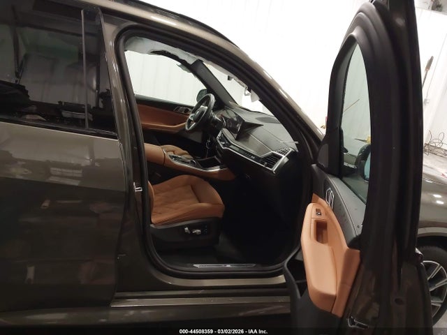2025 BMW X5 PHEV 5UX43EU01S9Z01648 Photo 4