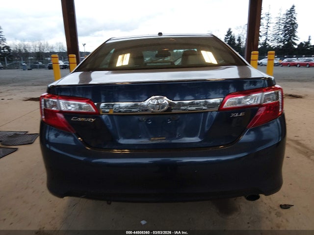 4T1BF1FK3EU806710 Toyota CAMRY XLE