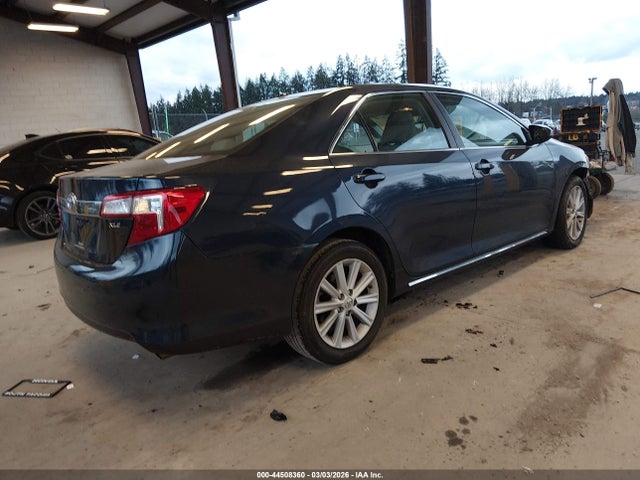 4T1BF1FK3EU806710 Toyota CAMRY XLE