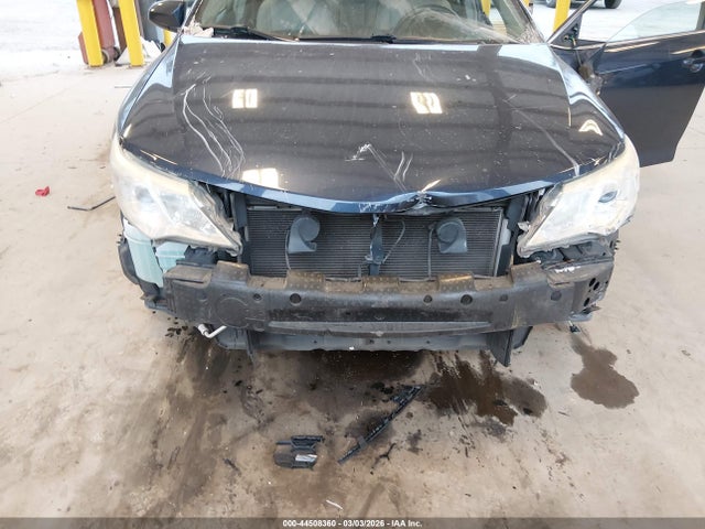 4T1BF1FK3EU806710 Toyota CAMRY XLE