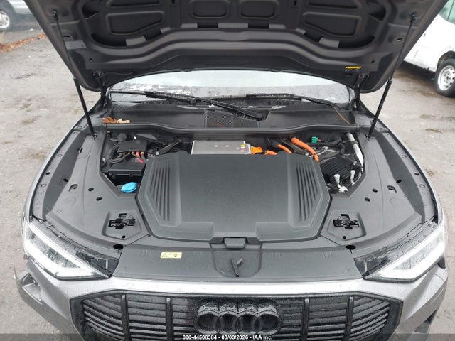 2022 AUDI E-TRON WA1LAAGE7NB008524 Photo 9