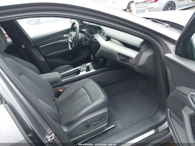 2022 AUDI E-TRON WA1LAAGE7NB008524 Photo 4