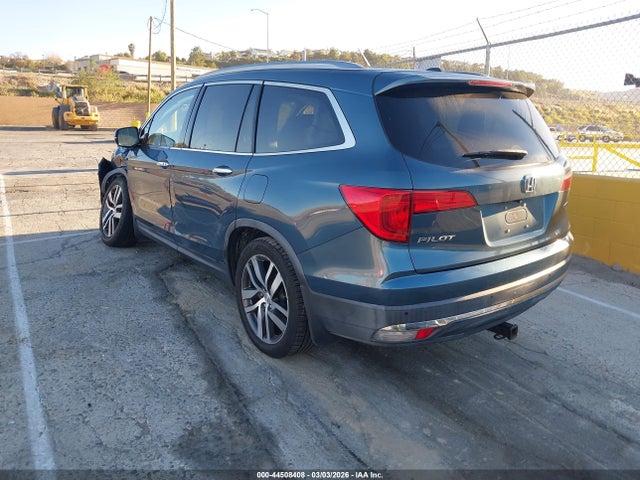 Honda Pilot Touring 2017 5FNYF5H95HB022297 Image 3