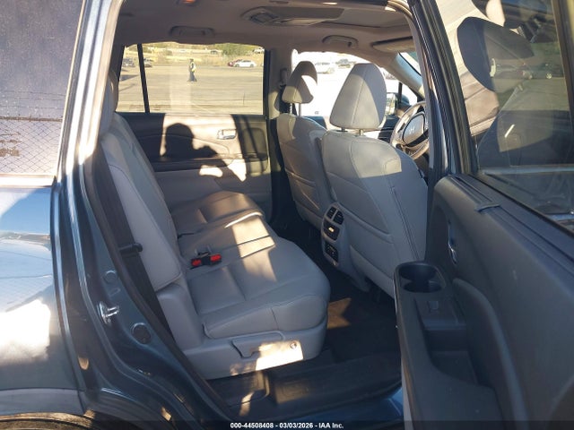 Honda Pilot Touring 2017 5FNYF5H95HB022297 Image 8