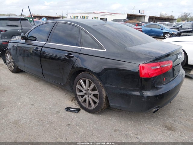 2013 AUDI A6 WAUGGAFC7DN068674 Photo 2