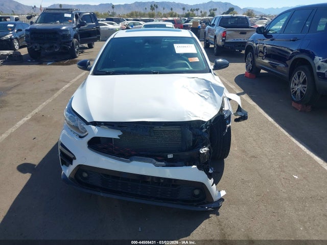 3KPF34AD5ME339621 KIA Forte Gt-line