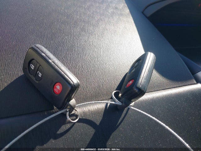 Toyota Prius V Two 2015 JTDZN3EU1FJ017785 Image 11