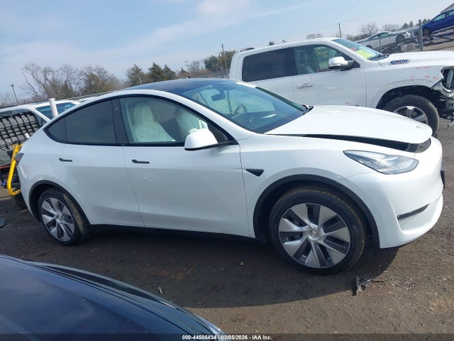 7SAYGDEE2PA097613 Tesla Model Y