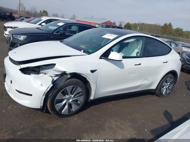 7SAYGDEE2PA097613 Tesla Model Y