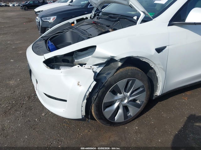 7SAYGDEE2PA097613 Tesla Model Y