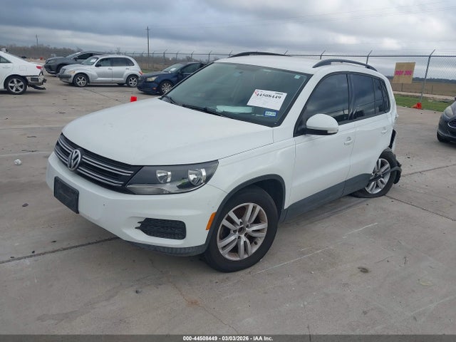 WVGAV7AX9FW529569 Volkswagen TIGUAN S