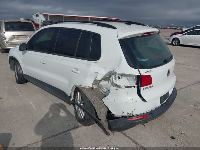 WVGAV7AX9FW529569 Volkswagen TIGUAN S