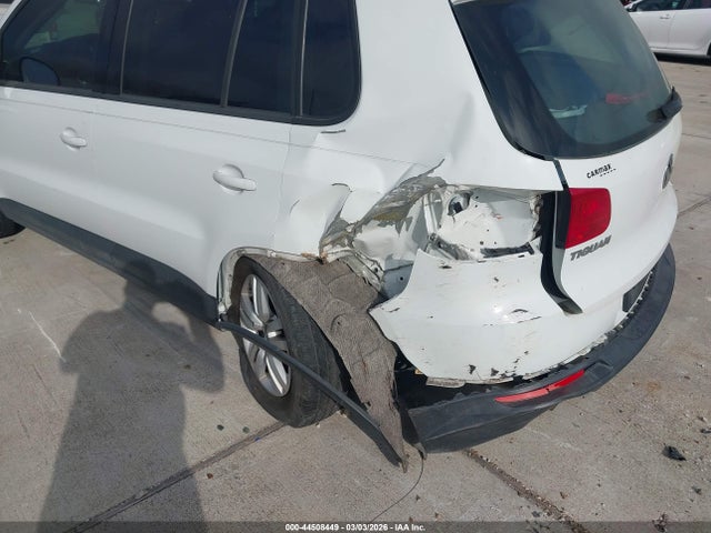 WVGAV7AX9FW529569 Volkswagen TIGUAN S