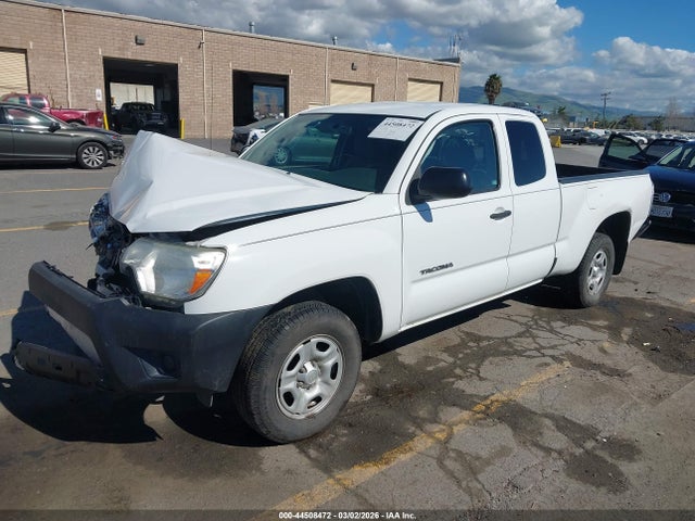 Toyota Tacoma 2015 5TFTX4CN5FX064770 Image 2