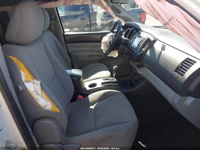 Toyota Tacoma 2015 5TFTX4CN5FX064770 Image 5
