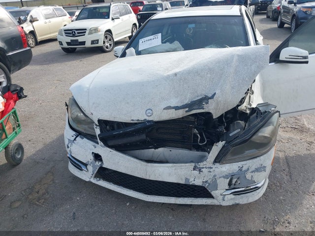 44508492 :رقم المزاد ، WDDGF4HB8DR270899 vin ، 2013 Mercedes-benz C 250 Sport مزاد بيع