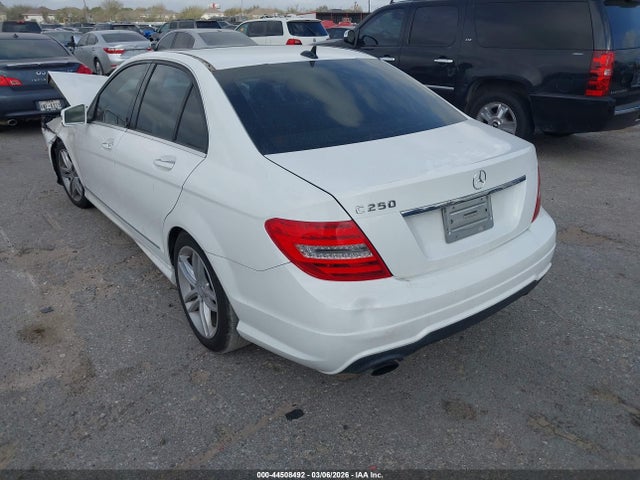 44508492 :رقم المزاد ، WDDGF4HB8DR270899 vin ، 2013 Mercedes-benz C 250 Sport مزاد بيع