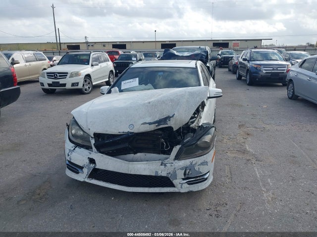 44508492 :رقم المزاد ، WDDGF4HB8DR270899 vin ، 2013 Mercedes-benz C 250 Sport مزاد بيع