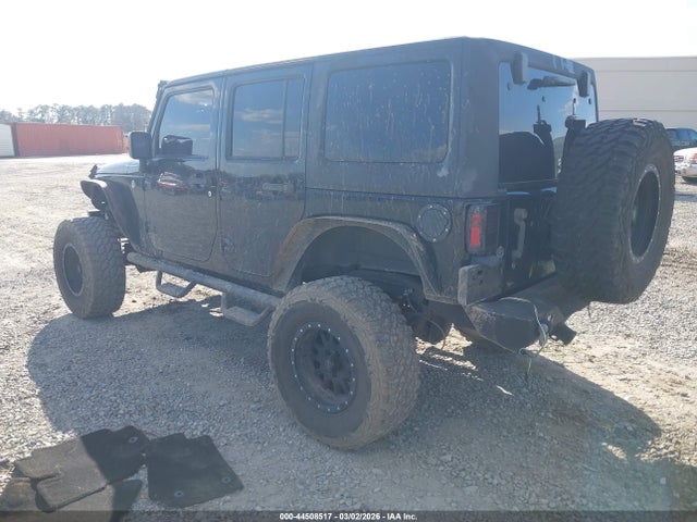 2017 JEEP WRANGLER UNLIMITED 1C4BJWDG4HL522639 Photo 2