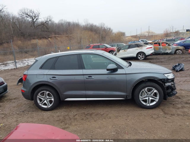 Auction sale of the 2018 Audi Q5 2.0t Premium, vin: WA1ANAFY2J2232589, lot number: 44508575