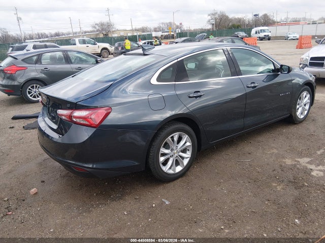 1G1ZD5ST8LF052048 Chevrolet Malibu Fwd Lt