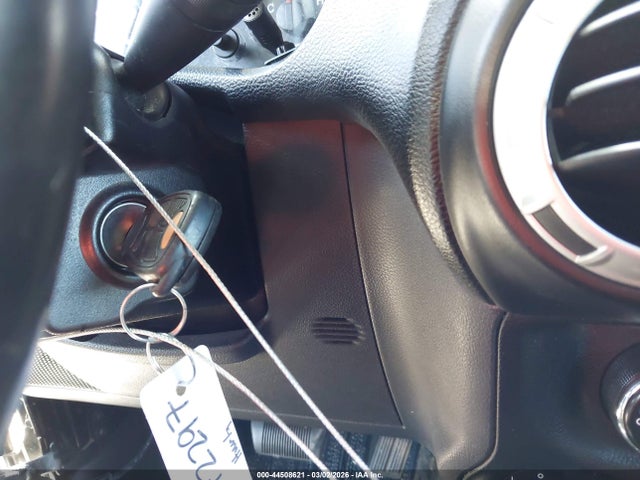 2013 Jeep Wrangler Unlimited Sahara მანქანა იყიდება აუქციონზე, vin: 1C4BJWEG9DL676286, აუქციონის ნომერი: 44508621