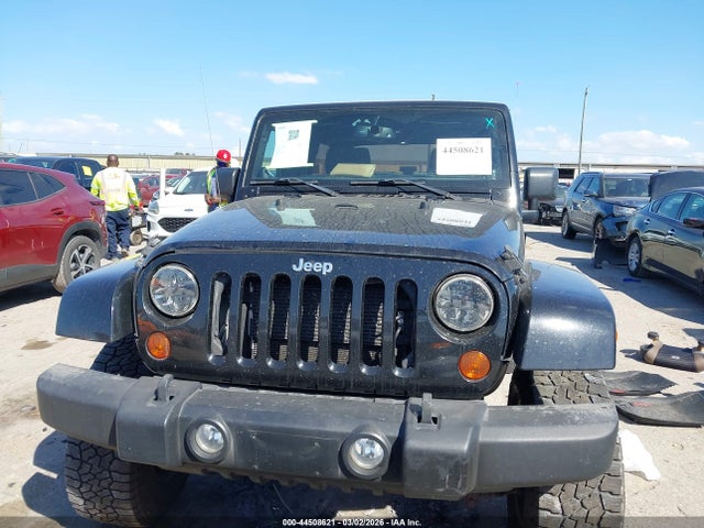 2013 Jeep Wrangler Unlimited Sahara მანქანა იყიდება აუქციონზე, vin: 1C4BJWEG9DL676286, აუქციონის ნომერი: 44508621