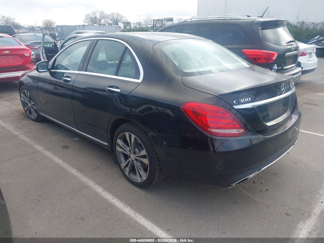 Продажа на аукционе авто 2016 Mercedes-benz C 300 4matic, vin: 55SWF4KB4GU157684, номер лота: 44508680