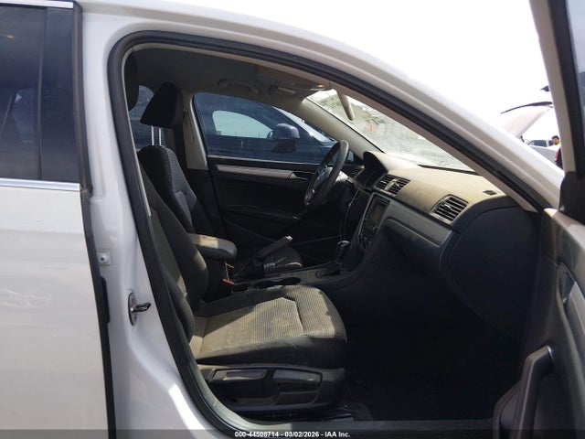 2016 VOLKSWAGEN PASSAT 1VWAT7A35GC045051 Photo 4