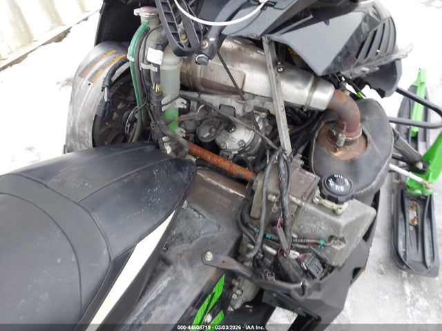 4UF14SNW9ET122663 Arctic Cat Zr6000