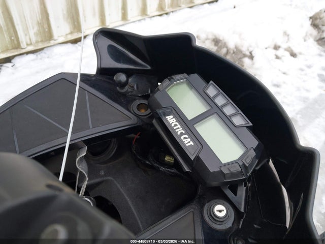 4UF14SNW9ET122663 Arctic Cat Zr6000