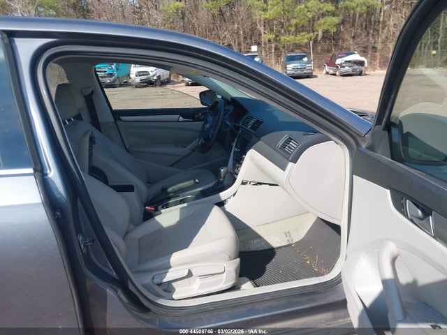 44508746 :رقم المزاد ، 1VWBN7A31EC091858 vin ، 2014 Volkswagen Passat 2.0l Tdi Se مزاد بيع