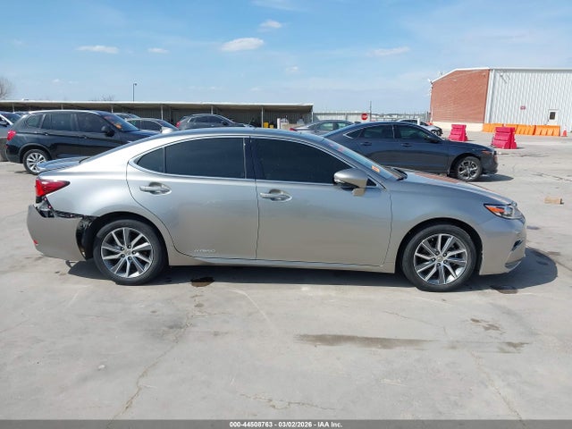 2017 Lexus Es 300h მანქანა იყიდება აუქციონზე, vin: JTHBW1GG4H2137909, აუქციონის ნომერი: 44508763