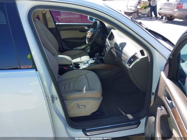 Продажа на аукционе авто 2014 Audi Q5 2.0t Premium, vin: WA1LFAFPXEA060689, номер лота: 44508835