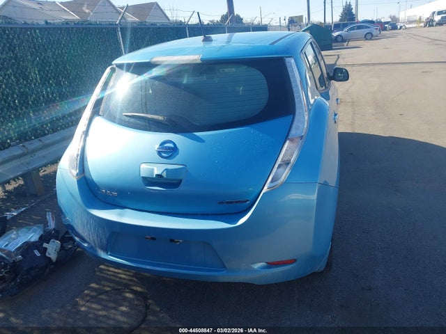1N4AZ0CP7FC321274 Nissan LEAF S